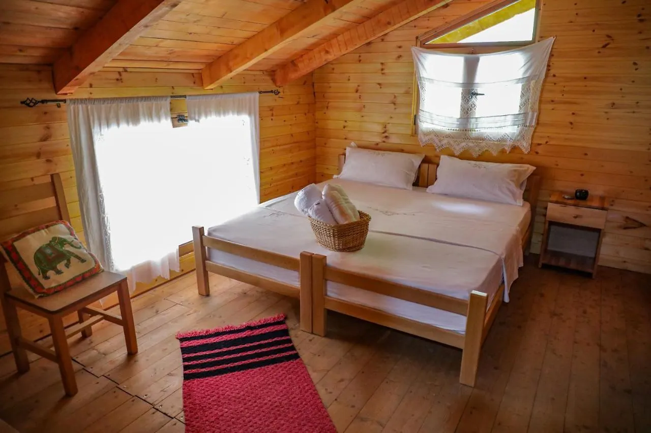 Bee Eco Guest House Moll' e Shoshit Albania