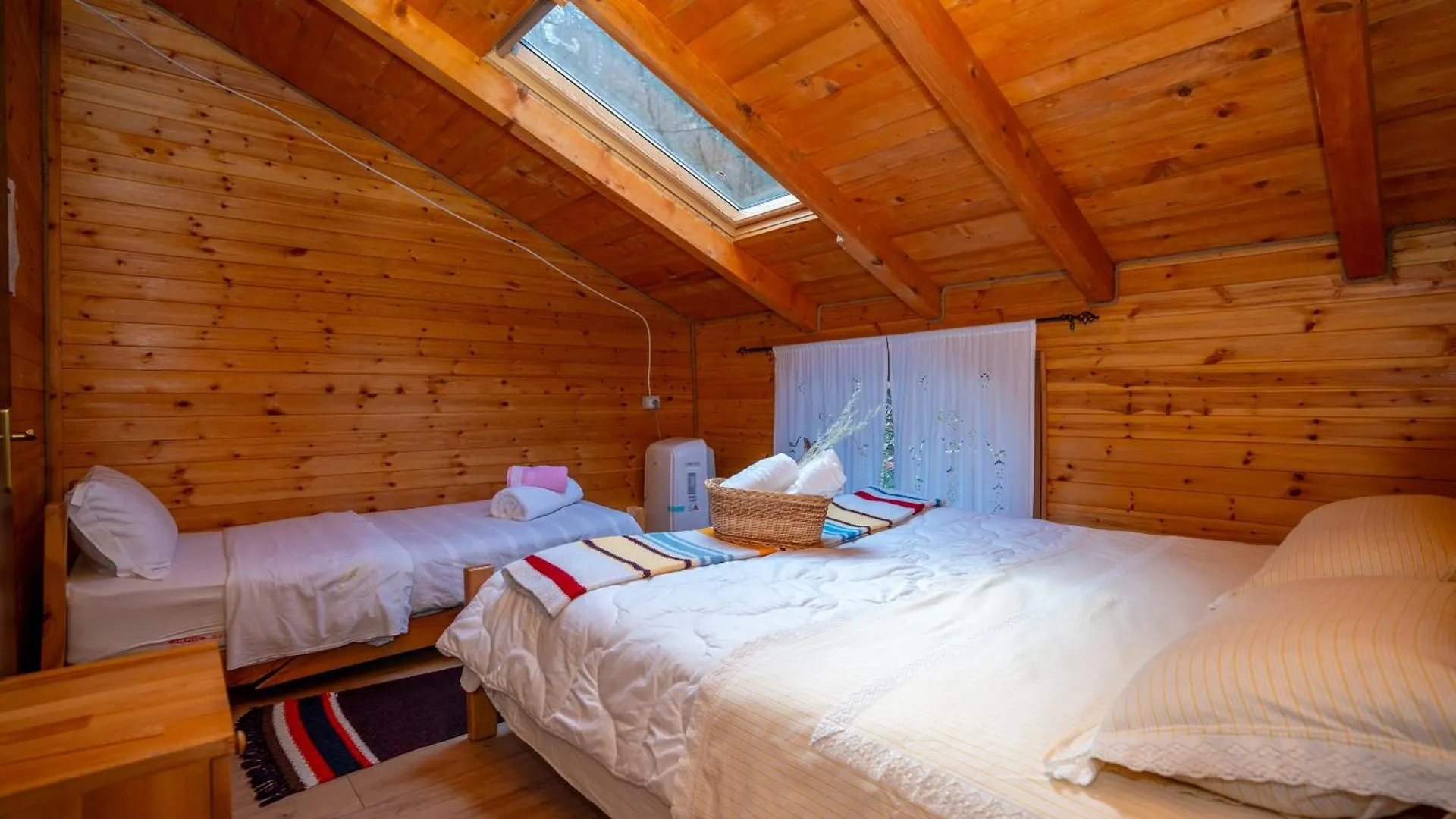 Bee Eco Guest House Moll' e Shoshit Albania